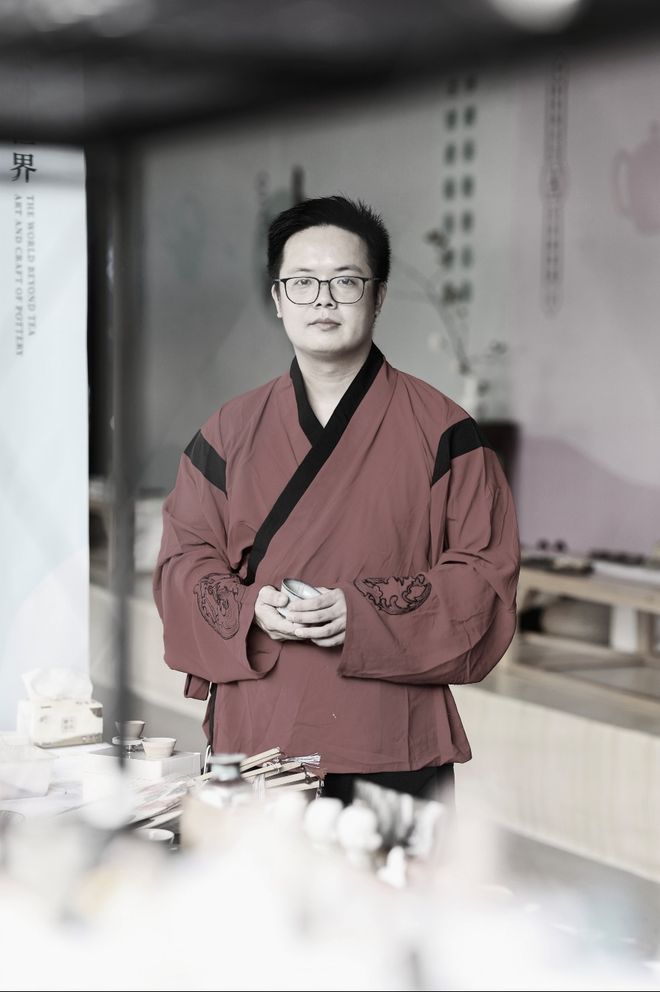】工匠卢震峰陶艺作品展出CQ9电子专用平台【诸暨(图1)